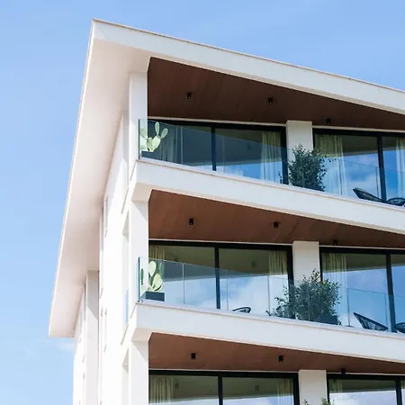 Welcomely - Seamphony Light Daire Olbia