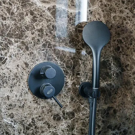 Daire Welcomely - Seamphony Light Olbia